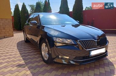 Лифтбек Skoda Superb 2017 в Тячеве