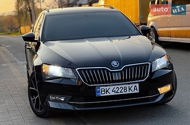 Универсал Skoda Superb 2015 в Дубно