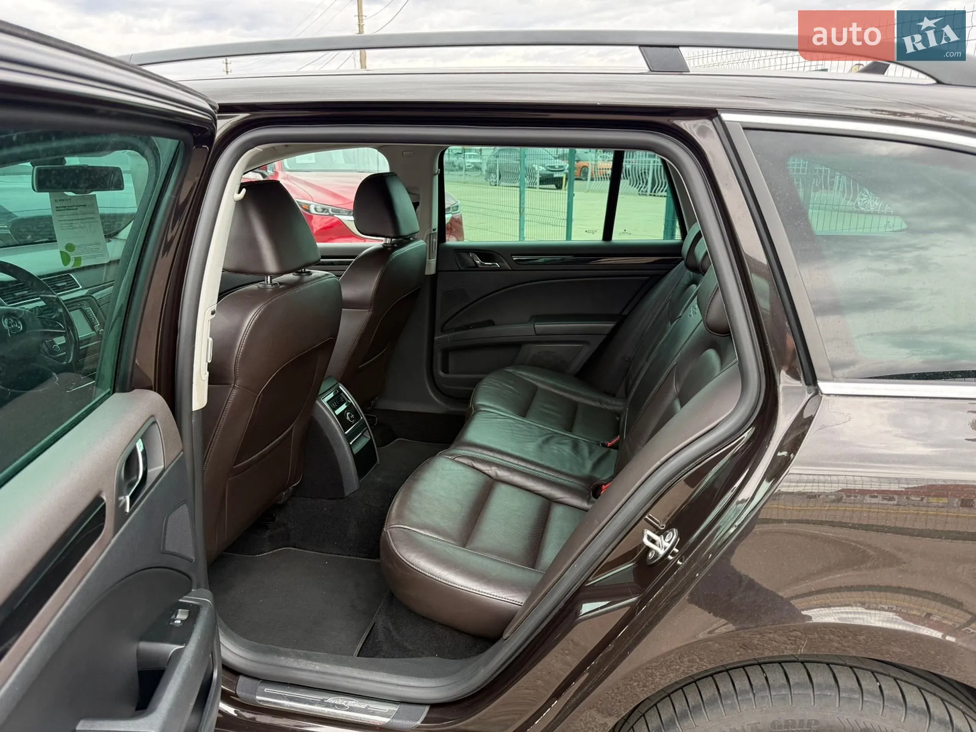2013 Skoda Superb - мініатюра 27