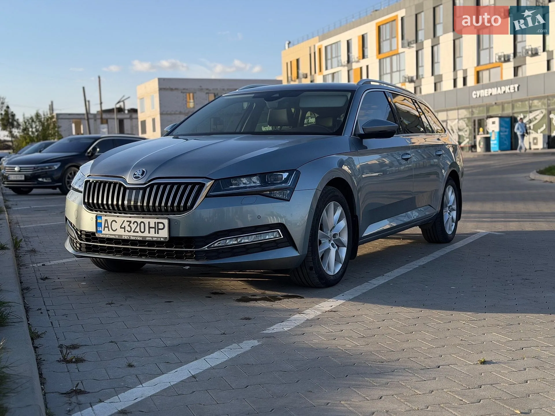 2020 Skoda Superb - мініатюра 2