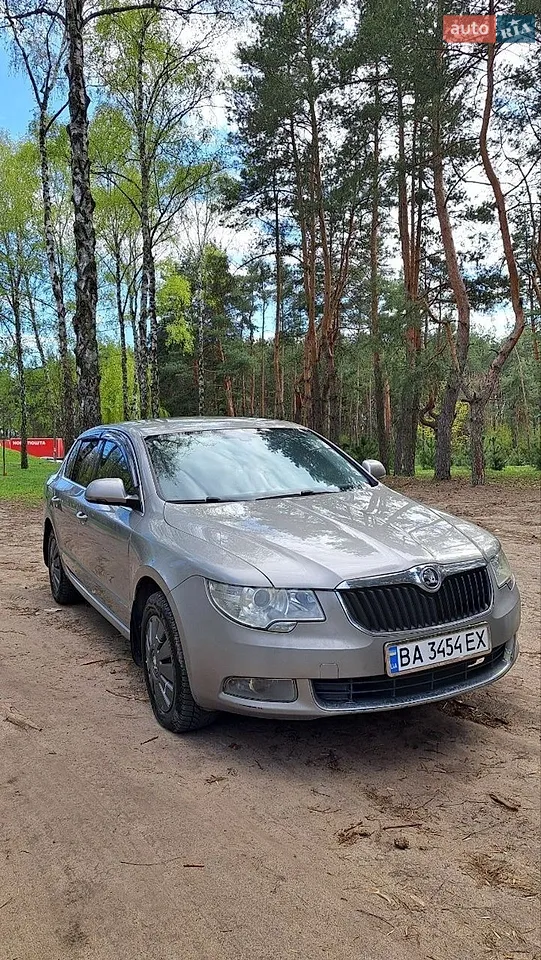 2010 Skoda Superb - мініатюра 20