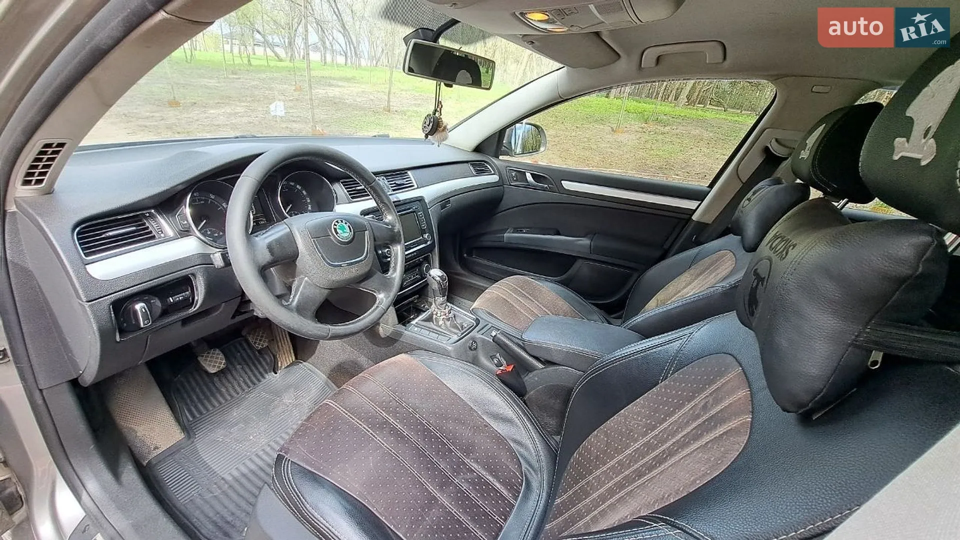2010 Skoda Superb - мініатюра 15