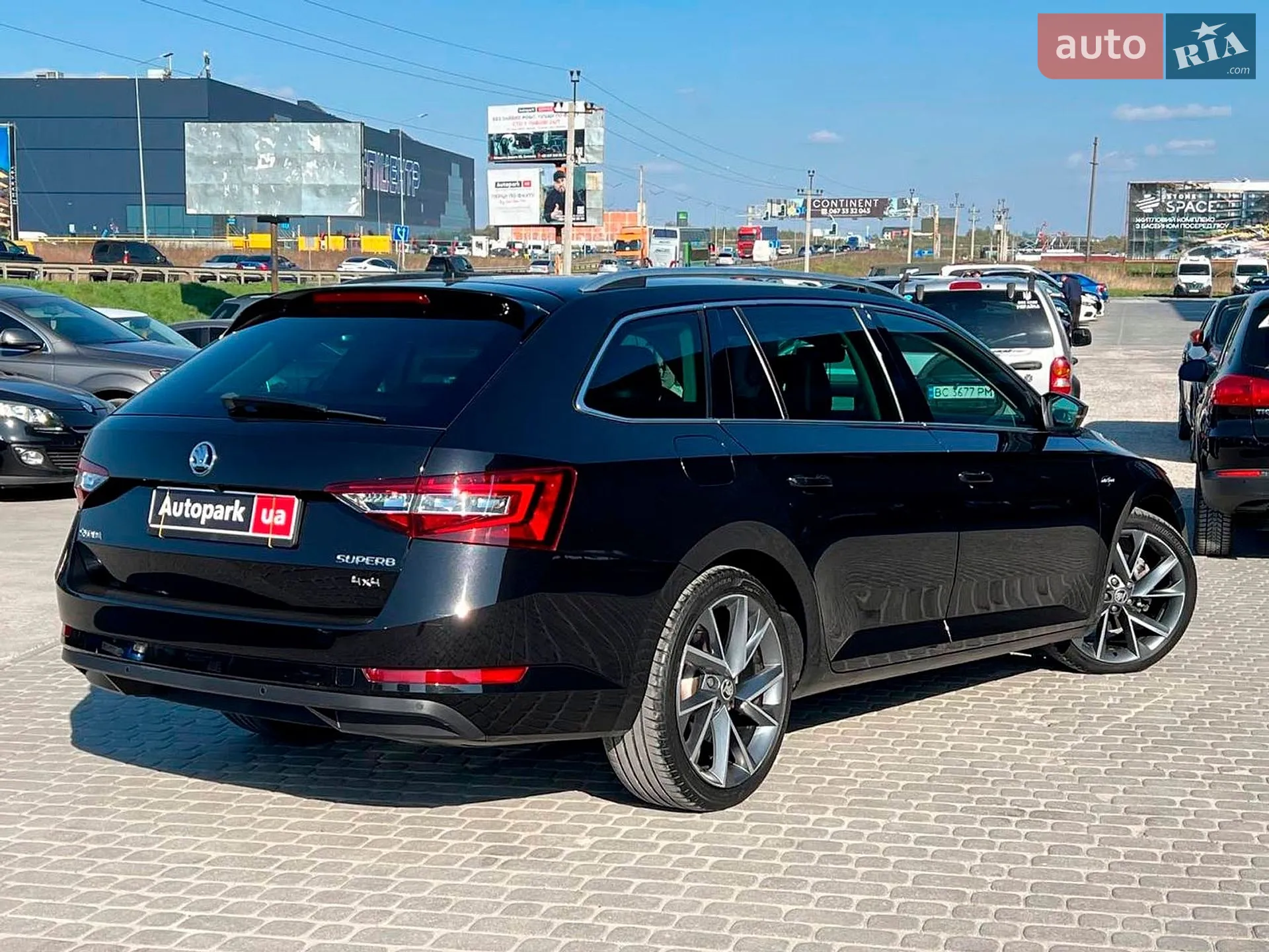 2016 Skoda Superb - мініатюра 9