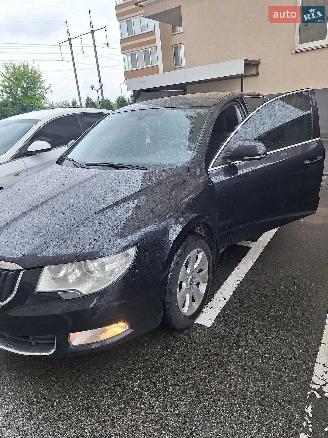 2010 Skoda Superb - мініатюра 2