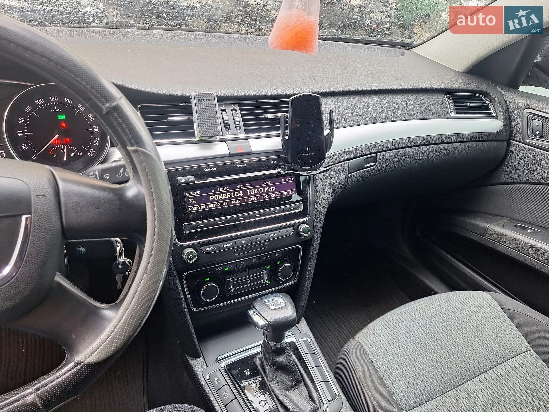 2010 Skoda Superb - мініатюра 9