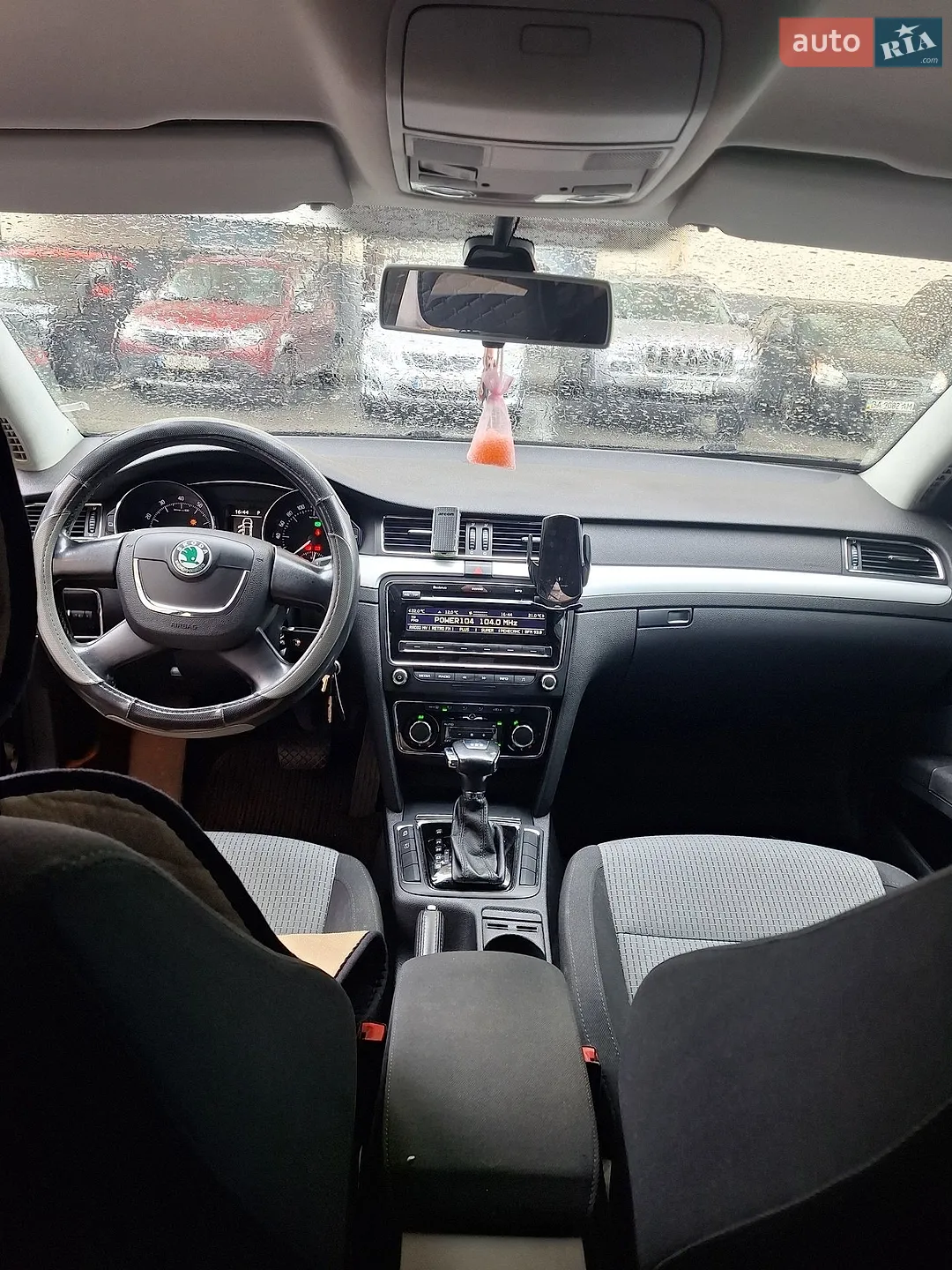 2010 Skoda Superb - мініатюра 7