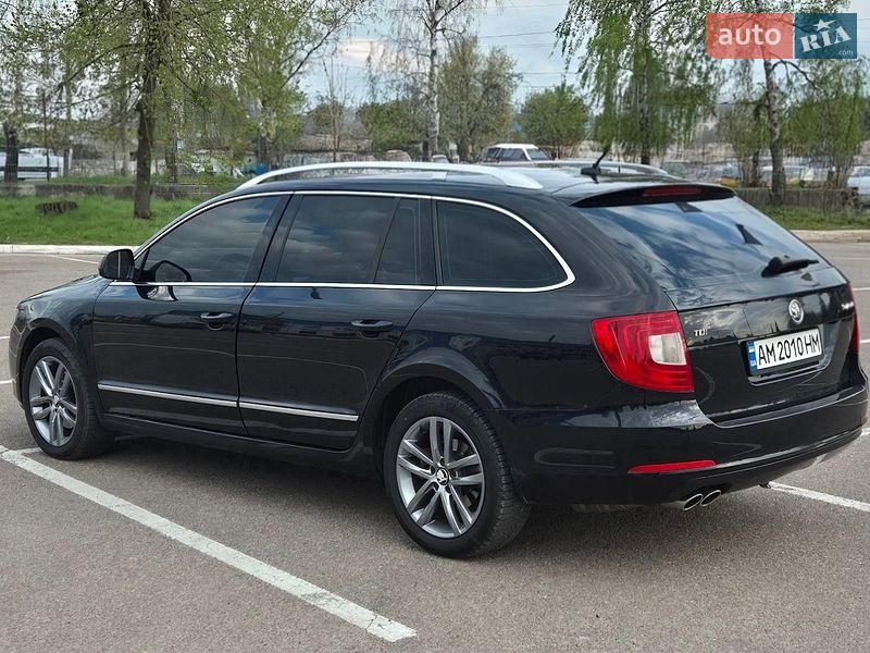 Универсал Skoda Superb 2010 в Житомире