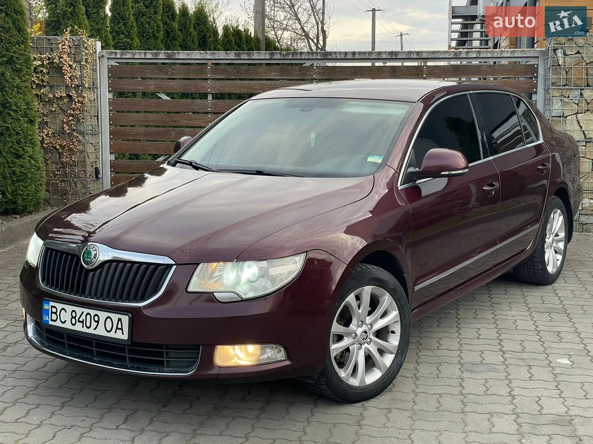 2010 Skoda Superb - мініатюра 7