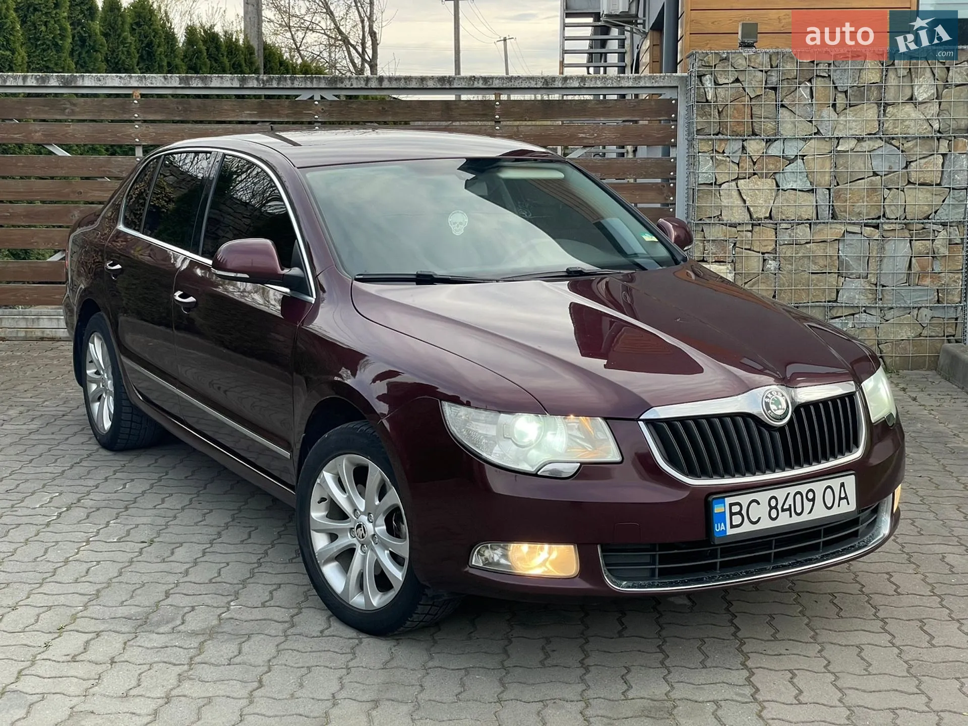 2010 Skoda Superb - мініатюра 17