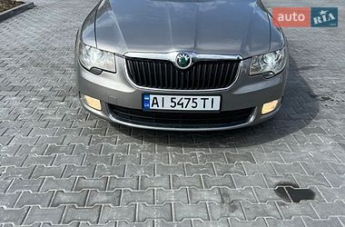 Лифтбек Skoda Superb 2009 в Вышгороде