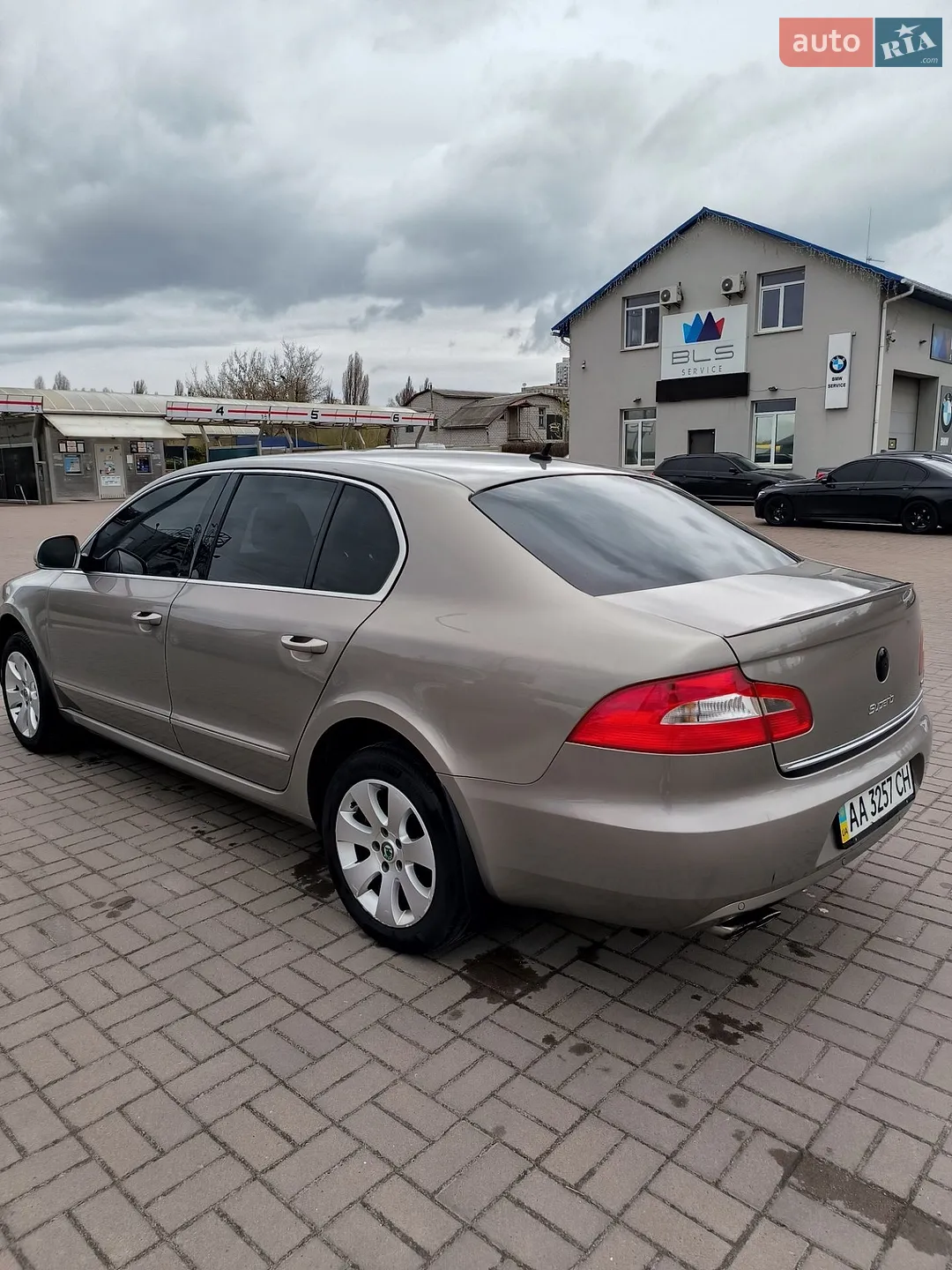 2010 Skoda Superb - мініатюра 10