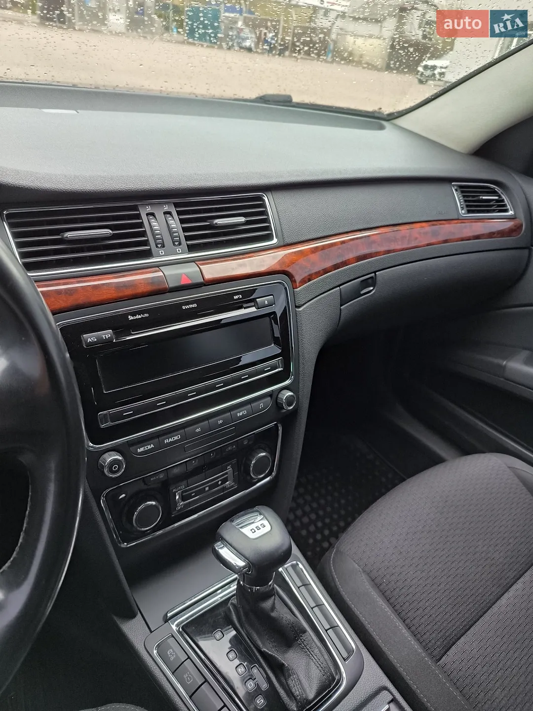 2010 Skoda Superb - мініатюра 21