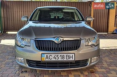 Лифтбек Skoda Superb 2013 в Луцке