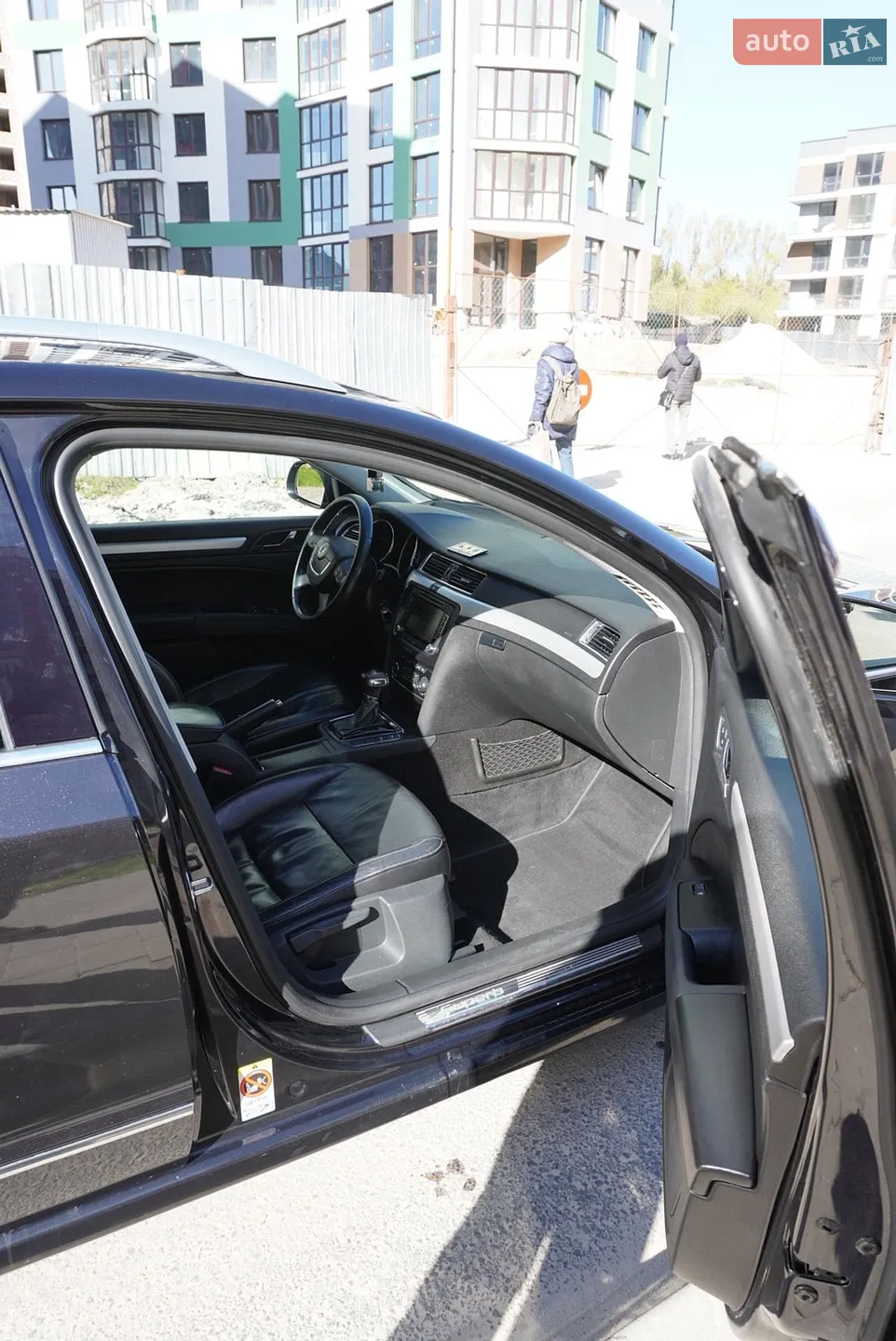 2010 Skoda Superb - мініатюра 27