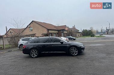 Универсал Skoda Superb 2015 в Кривом Роге