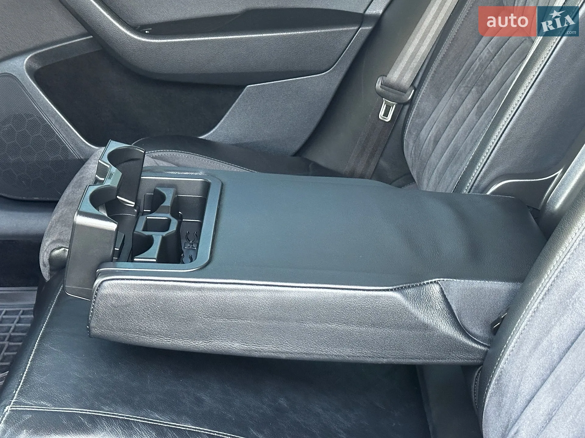 2016 Skoda Superb - мініатюра 135