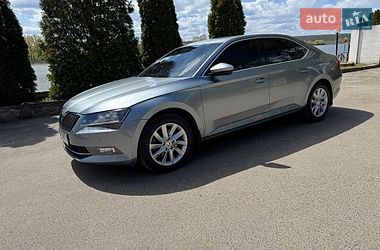 Ліфтбек Skoda Superb 2015 в Кропивницькому