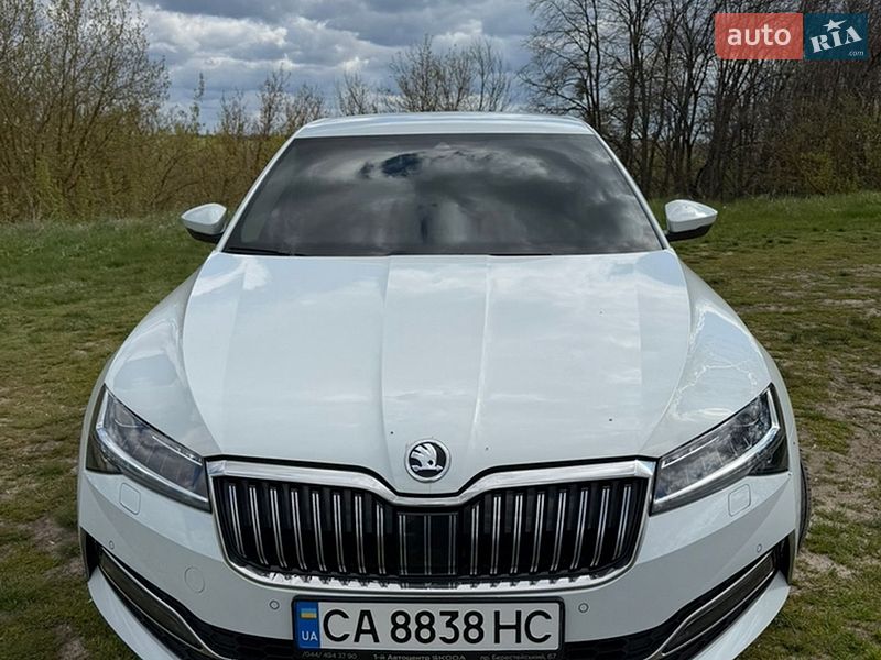 Skoda Superb 2021