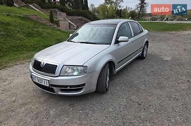 Ліфтбек Skoda Superb 2002 в Липовій Долині