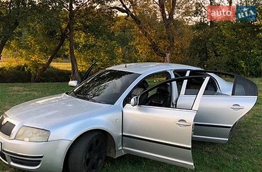Лифтбек Skoda Superb 2003 в Иршаве