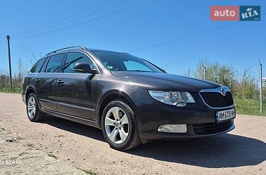 Універсал Skoda Superb 2011 в Бердичеві
