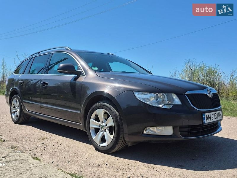 Skoda Superb 2011