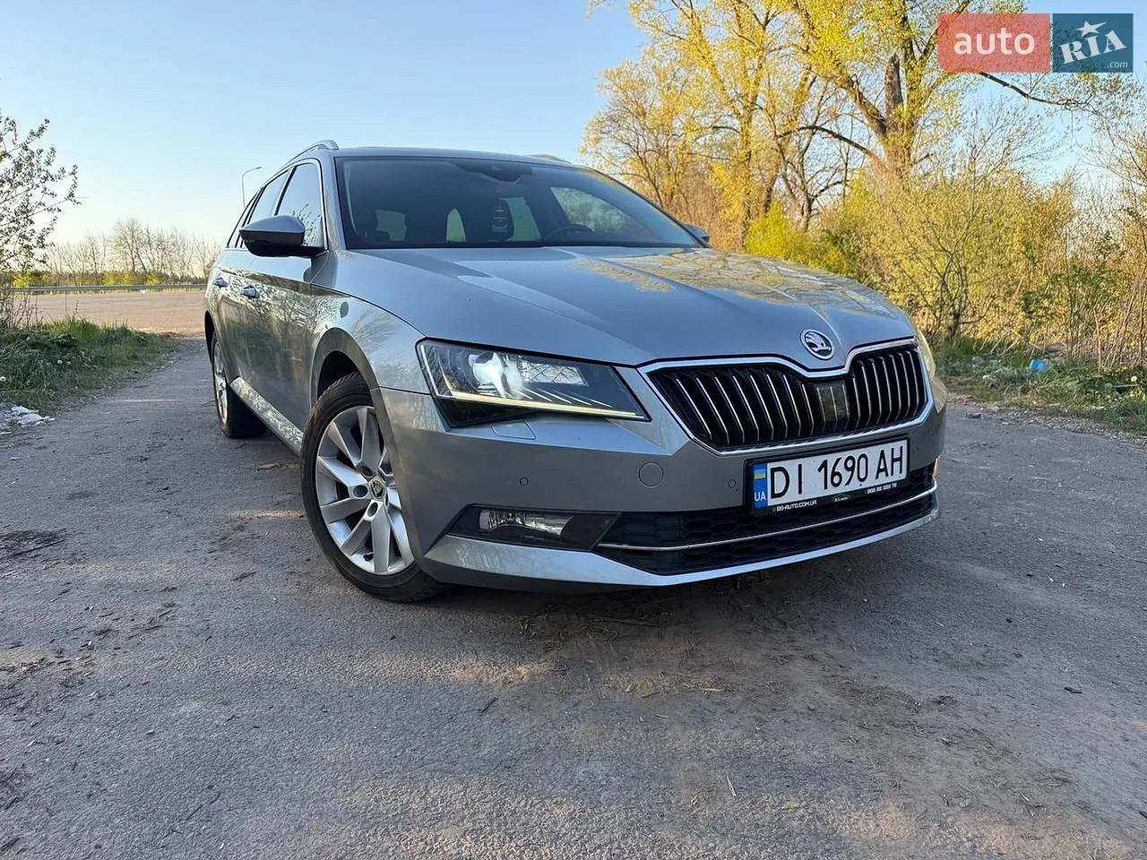 2017 Skoda Superb - мініатюра 22