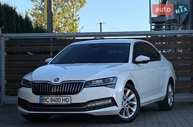 Лифтбек Skoda Superb 2021 в Львове