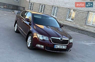 Лифтбек Skoda Superb 2010 в Львове