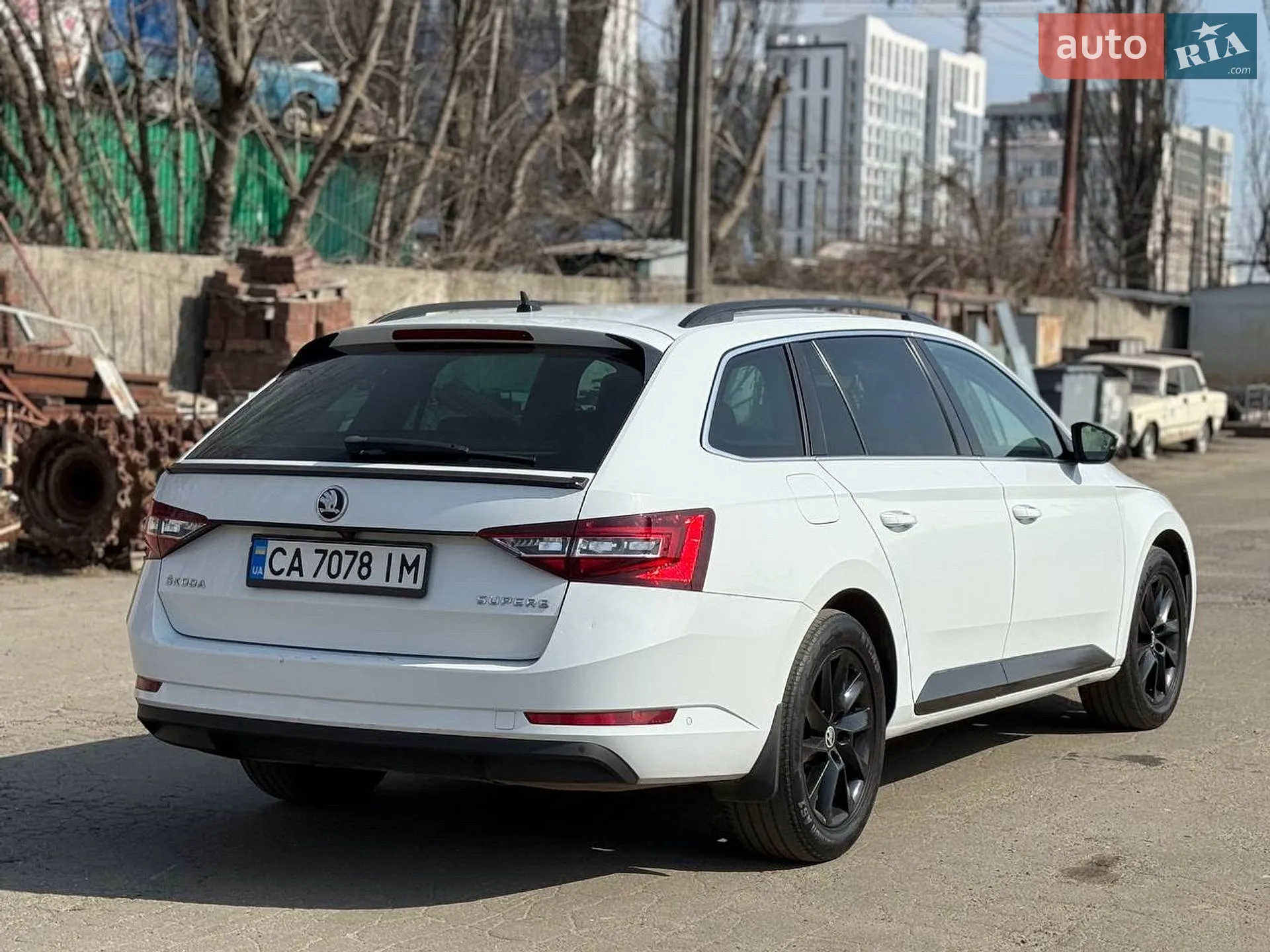 2015 Skoda Superb - мініатюра 5