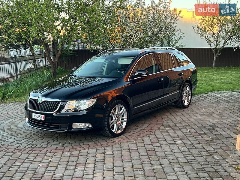 Універсал Skoda Superb 2010 в Луцьку