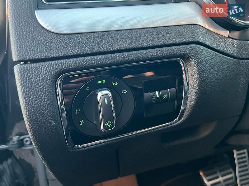Універсал Skoda Superb 2010 в Луцьку