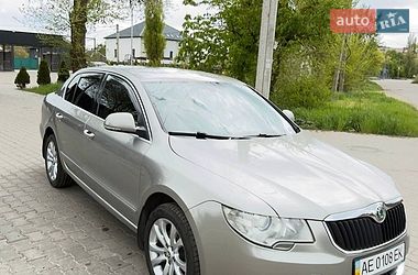 Ліфтбек Skoda Superb 2013 в Кривому Розі