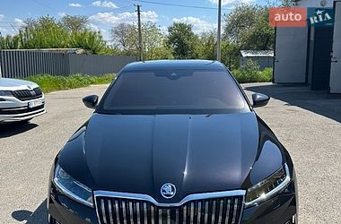 Лифтбек Skoda Superb 2023 в Киеве