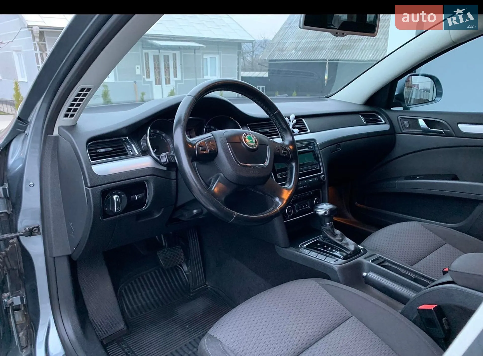 2011 Skoda Superb - мініатюра 17