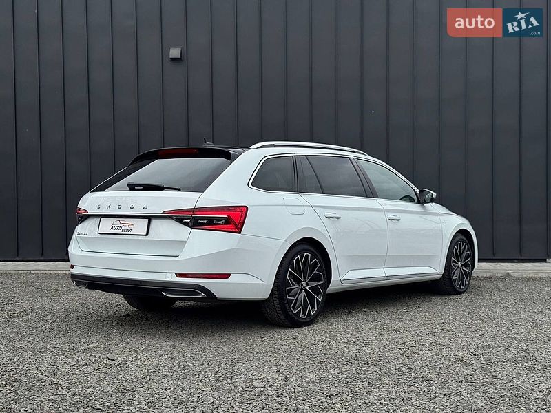 Універсал Skoda Superb 2021 в Луцьку