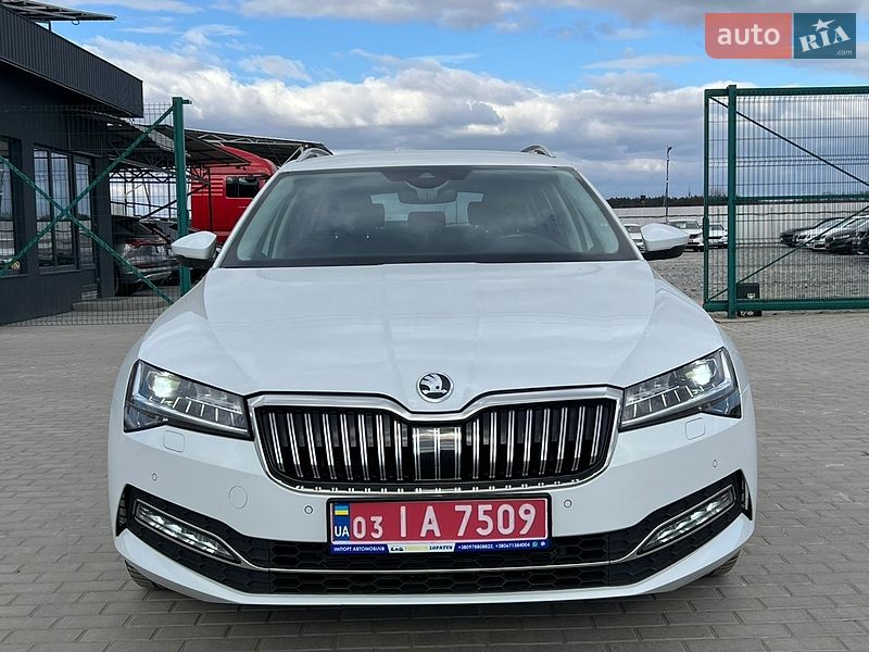 Универсал Skoda Superb 2019 в Лопатине
