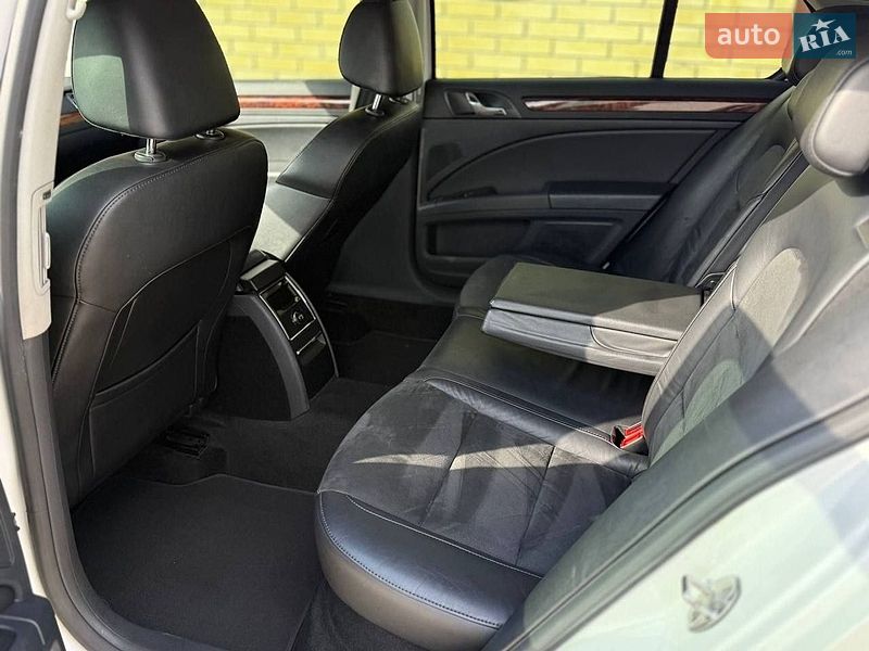 Лифтбек Skoda Superb 2012 в Днепре