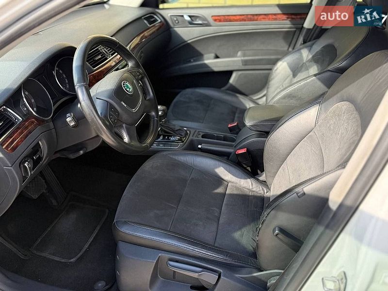 Лифтбек Skoda Superb 2012 в Днепре
