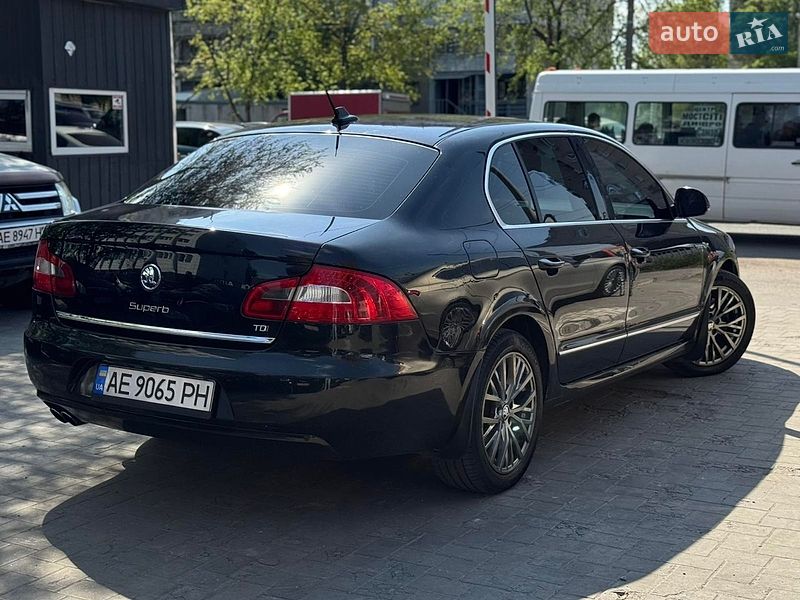 Лифтбек Skoda Superb 2009 в Днепре