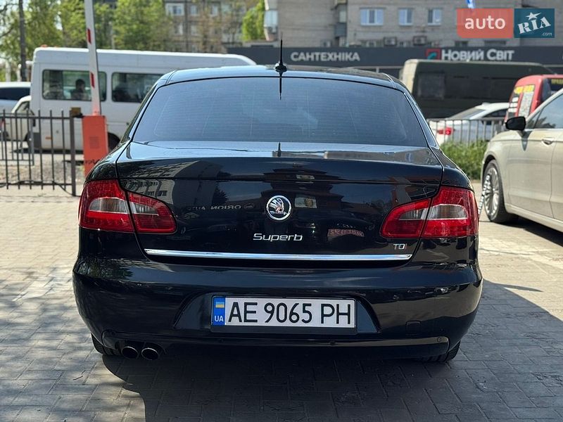 Лифтбек Skoda Superb 2009 в Днепре