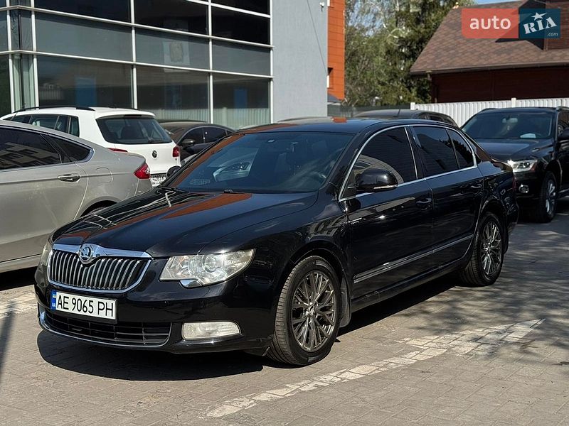 Лифтбек Skoda Superb 2009 в Днепре