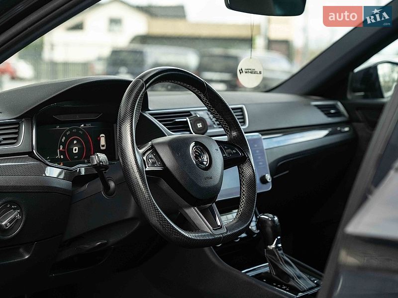 Универсал Skoda Superb 2019 в Черновцах