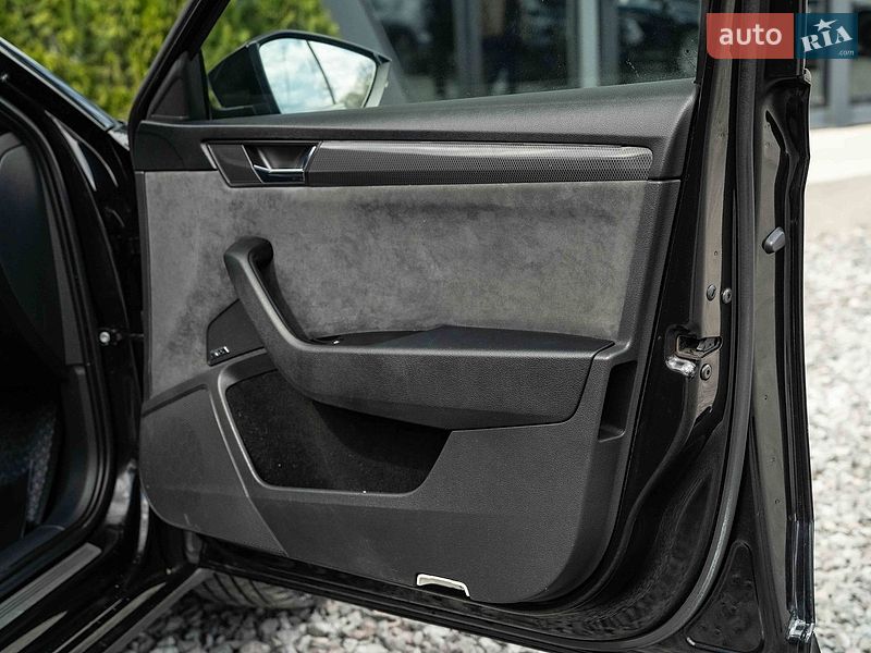 Универсал Skoda Superb 2019 в Черновцах