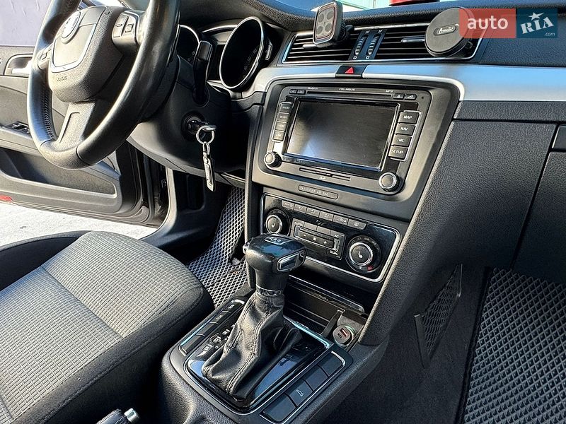 Универсал Skoda Superb 2012 в Виннице