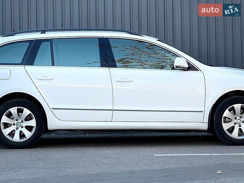 Универсал Skoda Superb 2012 в Николаеве