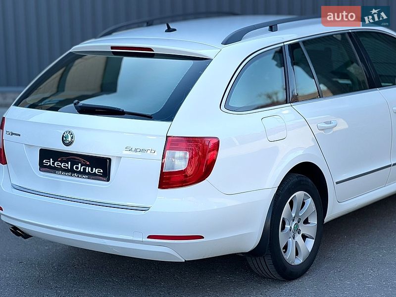 Универсал Skoda Superb 2012 в Николаеве