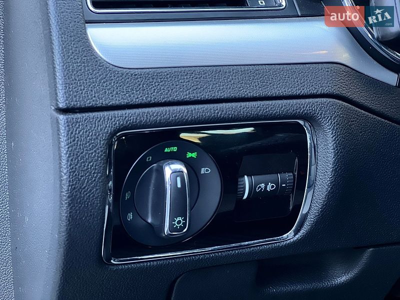 Универсал Skoda Superb 2012 в Николаеве
