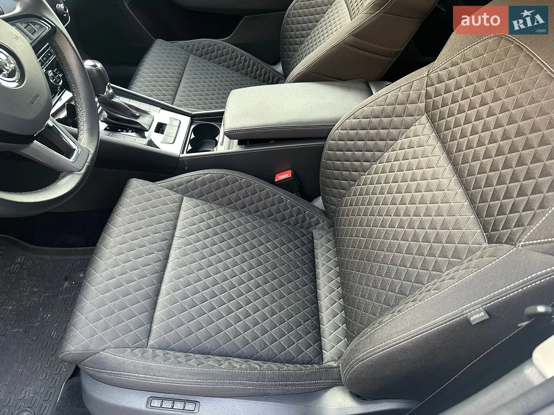 2017 Skoda Superb - мініатюра 8