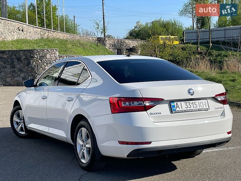 Лифтбек Skoda Superb 2016 в Белой Церкви
